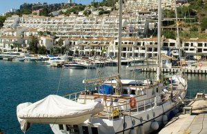 10 x 3.5 Metre Berth/Mooring Marina del Este For Sale