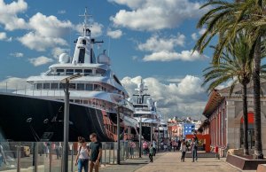 90 x 18 Metre Berth/Mooring Port Tarraco - Lerida Quay